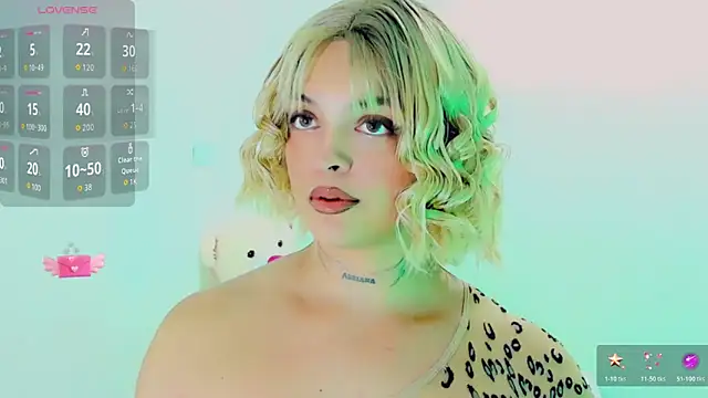 Emmaa Saenz  online show from 03.30.26