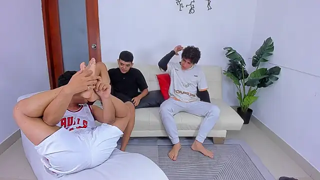 Crazy nigth01 online show from 12.21.25