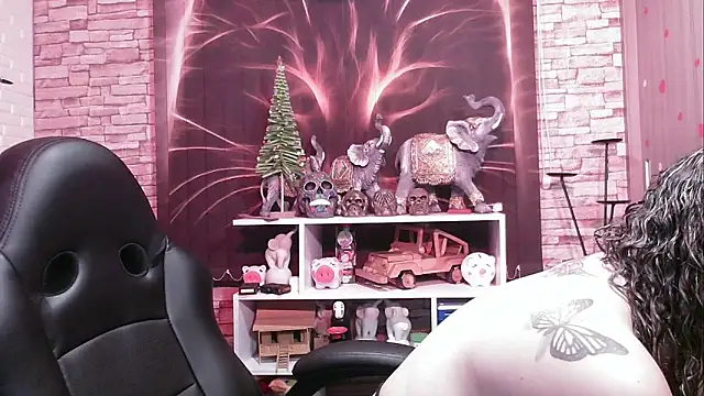 Snapshot of charlotedoll chatting on 12.12.24 charlotedoll online show from 12.12.24