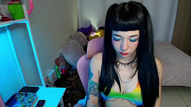 MillyMilk  online show from 09.14.25