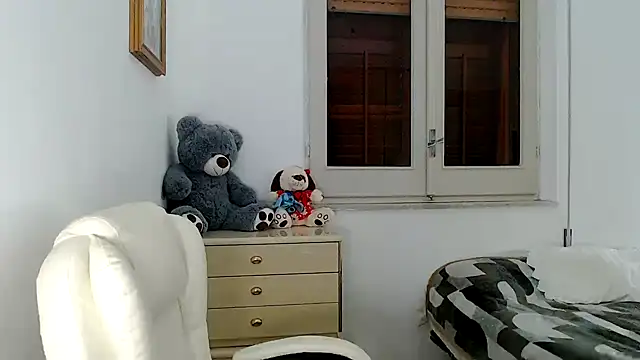 Snapshot of ZajiraShane chatting on 05.24.26 ZajiraShane online show from 05.24.26