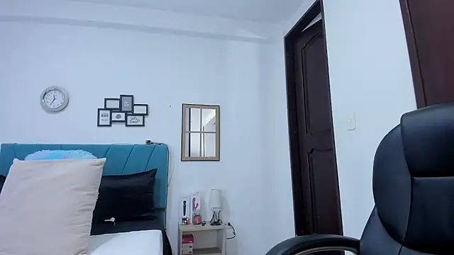 kamila lopez online show from 02.06.26