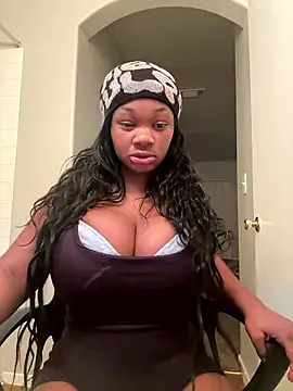 CharismaaBanx online show from 01.15.26