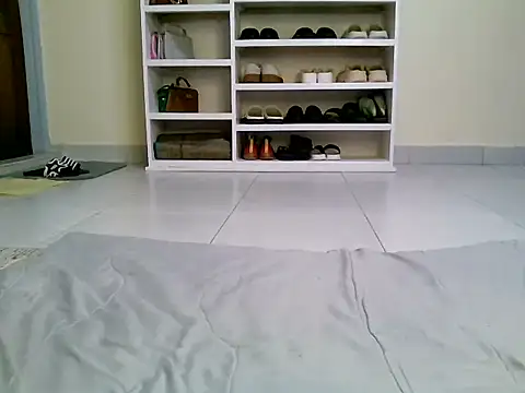 sweet-greedy online show from 11.04.25