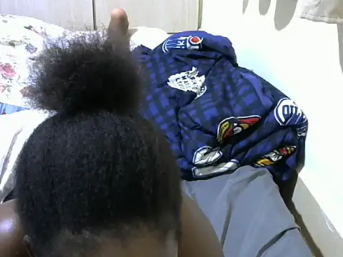 Snapshot of queen-sasha chatting on 02.28.25 queen-sasha online show from 02.28.25