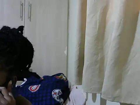 Snapshot of queen-sasha chatting on 03.07.25 queen-sasha online show from 03.07.25