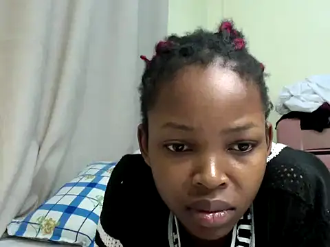 Snapshot of queen-sasha chatting on 04.29.26 queen-sasha online show from 04.29.26
