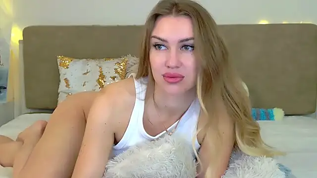 LuisaSin online show from 03.17.26