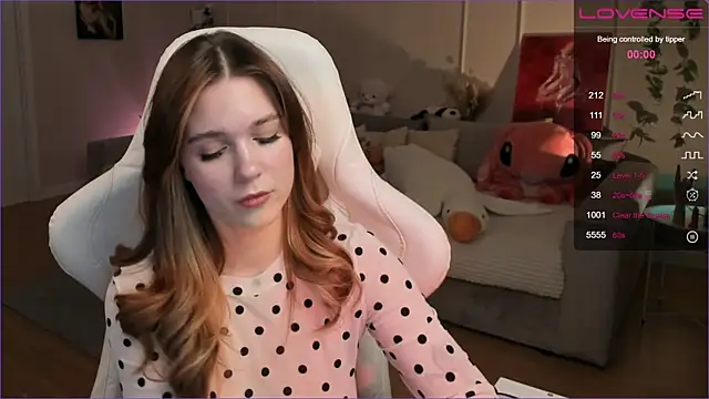 Frau Lina online show from 12.03.25