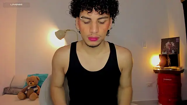 Curlblue online show from 09.30.25