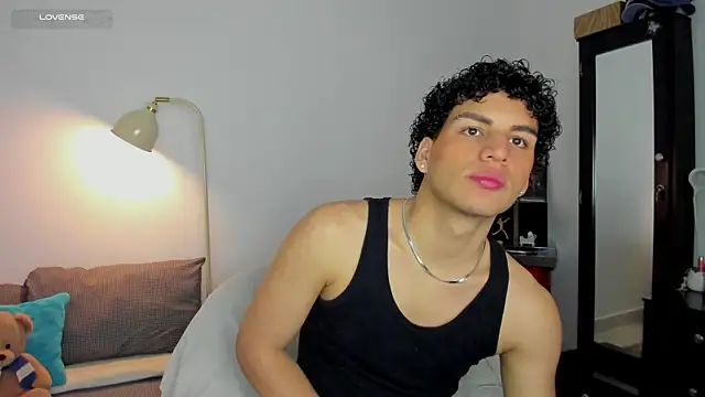 Curlblue online show from 10.12.25