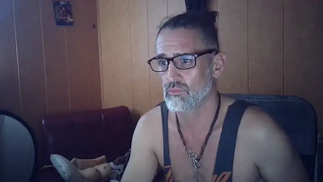 Snapshot of Lia_Y_PatrickX chatting on 09.27.25 Lia Y PatrickX online show from 09.27.25