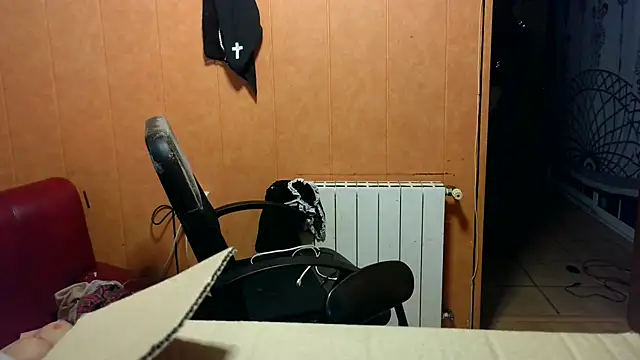 Snapshot of Lia_Y_PatrickX chatting on 09.30.25 Lia Y PatrickX online show from 09.30.25