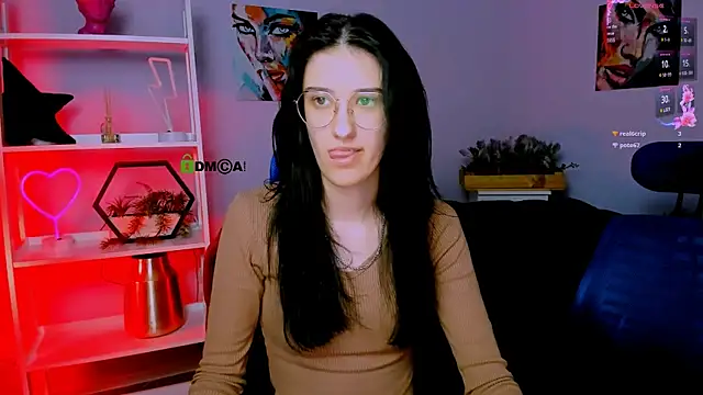 scarlet mooore online show from 03.06.25