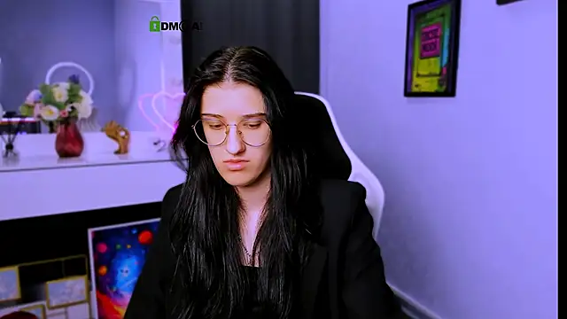 scarlet mooore online show from 03.21.25