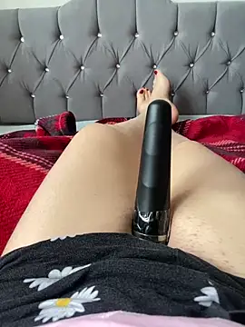 Snapshot of Ceyceys chatting on 01.16.25 Ceyceys online show from 01.16.25