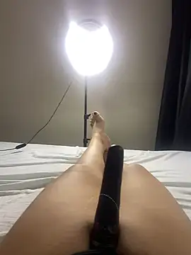 Snapshot of Ceyceys chatting on 01.23.25 Ceyceys online show from 01.23.25