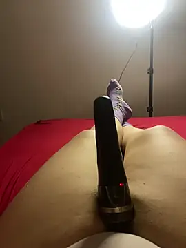 Snapshot of Ceyceys chatting on 02.11.25 Ceyceys online show from 02.11.25