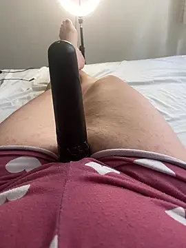 Snapshot of Ceyceys chatting on 03.09.25 Ceyceys online show from 03.09.25