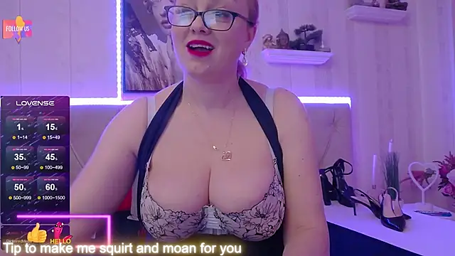 Snapshot of LadyJeen chatting on 01.13.25 LadyJeen online show from 01.13.25