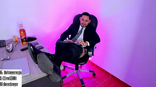 Snapshot of thesexlawyer1 chatting on 12.30.24 thesexlawyer1 online show from 12.30.24