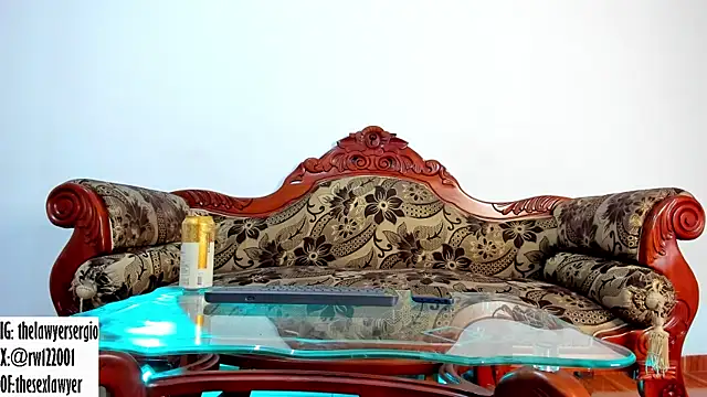 Snapshot of thesexlawyer1 chatting on 02.14.25 thesexlawyer1 online show from 02.14.25