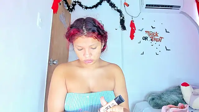 Emily Coper18 online show from 10.09.25