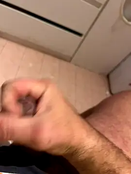 Snapshot of Angeloggaa chatting on 10.08.25 Angeloggaa online show from 10.08.25