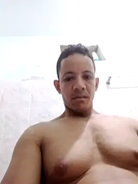 Snapshot of andresperezf chatting on 11.04.25 andresperezf online show from 11.04.25