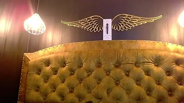 CrystalBrooke3x online show from 02.19.25