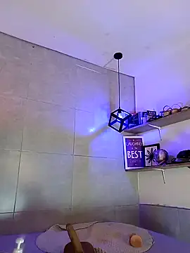 LunaGil1 online show from 12.15.24