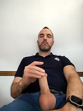 leon3875 online show from 11.27.25