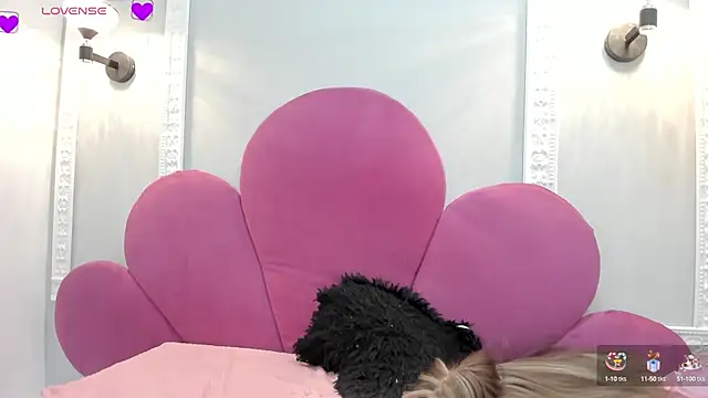 Emasanders online show from 12.17.24