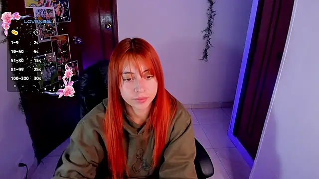 Violetaarey online show from 11.13.25