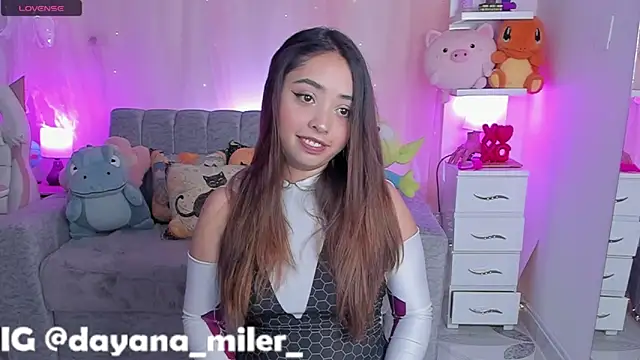 Snapshot of _dayana_miler chatting on 10.24.25 dayana miler online show from 10.24.25