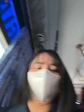 Snapshot of May-Squirt chatting on 10.19.25 May-Squirt online show from 10.19.25