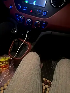 Snapshot of May-Squirt chatting on 10.23.25 May-Squirt online show from 10.23.25