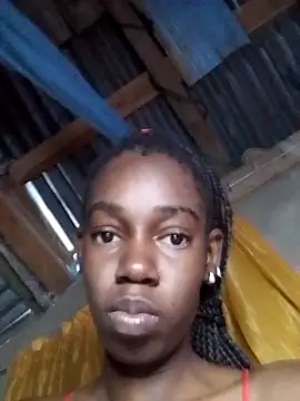 Snapshot of lachilena027 chatting on 12.03.24 lachilena027 online show from 12.03.24