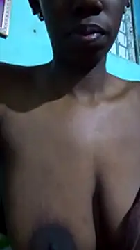 Snapshot of lachilena027 chatting on 01.26.25 lachilena027 online show from 01.26.25