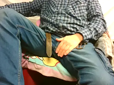 Giulio35 Pika online show from 12.23.25