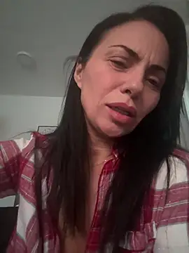 KimKelly13 online show from 01.16.25