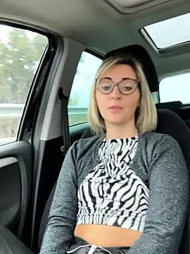 sexy blondie92 online show from 03.04.26