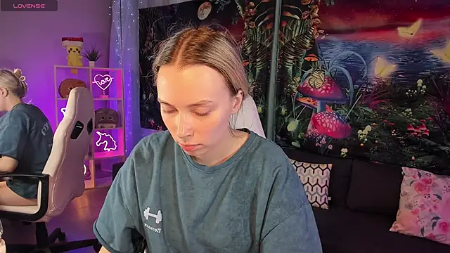 TiffanyBatson online show from 02.11.25