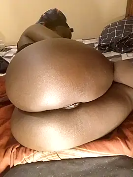 Snapshot of Misskhalifa_ chatting on 11.05.25 Misskhalifa online show from 11.05.25