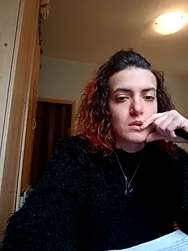 Snapshot of LadyMinnie chatting on 10.29.25 LadyMinnie online show from 10.29.25