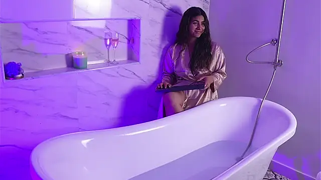 ShelleyMorell online show from 10.15.25