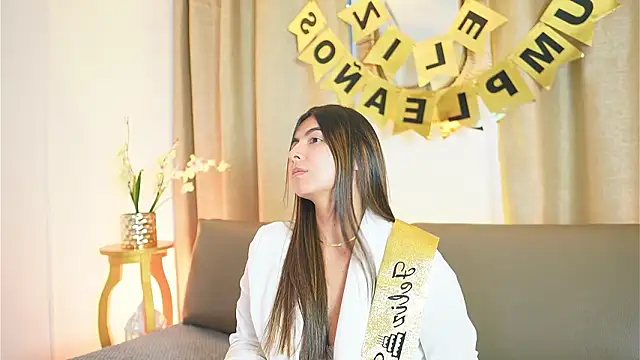 Snapshot of ShelleyMorell chatting on 01.19.26 ShelleyMorell online show from 01.19.26