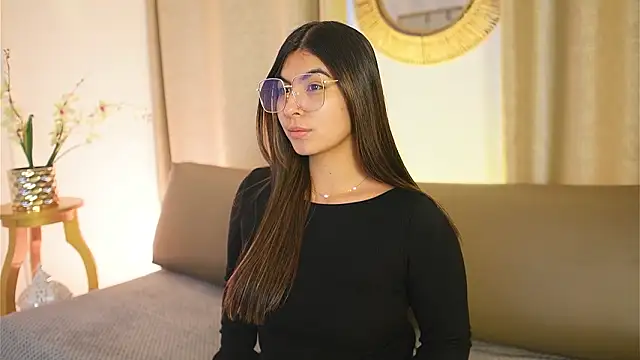 Snapshot of ShelleyMorell chatting on 02.02.26 ShelleyMorell online show from 02.02.26