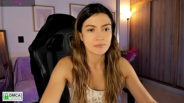Snapshot of Lilabril chatting on 05.04.26 Lilabril online show from 05.04.26