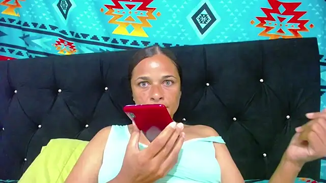 GiveLove1 online show from 02.23.25